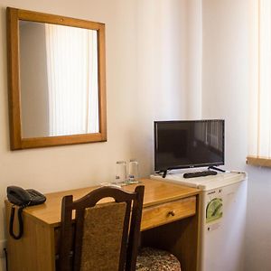 Zimmer mit zwei Einzelbetten
